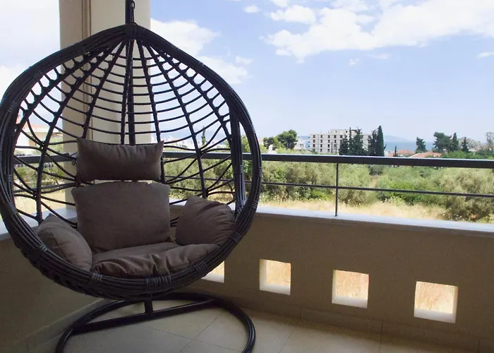 Christina\'S Apartment